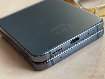 Samsung Galaxy Z Flip 4. 256Gb - 9