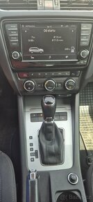 Škoda Octavia III 1.6 TDI DSG Style Plus Combi - 9