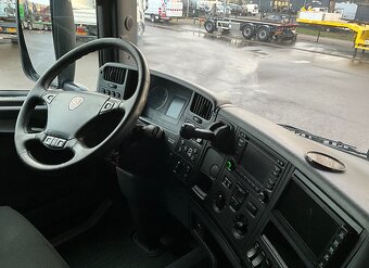 Scania G450 8x2 - valník s hydraulickou rukou HIAB - 9
