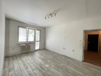 Byt 3+1 s balkonem a šatnou, 8.května, Šumperk - 9