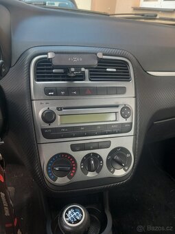 FIAT GRANDE PUNTO 1.4 16V 2009 - 9