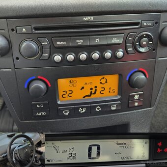 CITROEN C4 EXCLUSIV 1,4i 16v MODEL 2010 ALU ŠPIČKOVÝ STAV A1 - 9