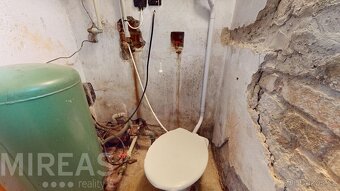 Záhornice, prodej domu 70 m2,  se stodolou na pozemku 2 388  - 9