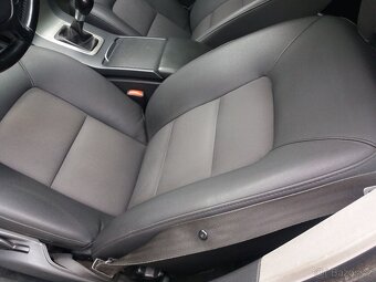 Volvo V70 2.0D 2010, černá metalíza - 9