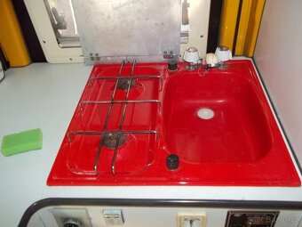 Obytná dodávka Ford Tranzit - 9