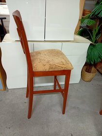 Prodám 2 x hezké velké barové židle z masivu - 9