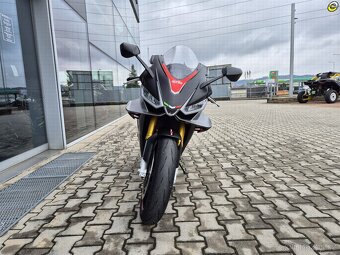 Aprilia RSV4 RR - 9
