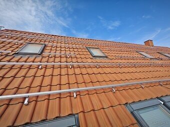 Montéři - Fotovoltaické panely (střechy Německo) - 9