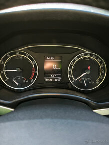 Škoda Octavia RS 2.0 TSI 147 KW - 9