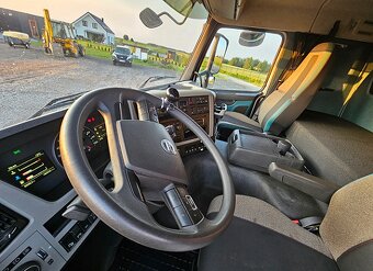 Volvo FM420 6x2 - sklápěč s hydraulickou rukou - 9