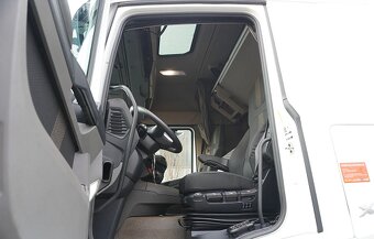 DAF XF 450 6x2 - chladící skříň Lamberet - 9