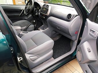 Toyota RAV 4 2.0i 4x4, 5.dv. CZ 04 Perfektní STAV - 9