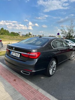BMW 740d - 9