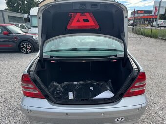 Mercedes-Benz C 220 CDI W203 156t km Nové v ČR 1.majitel - 9