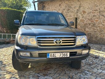 Toyota LandCruiser HDJ100 4,2 - 9