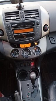 TOYOTA RAV4 - 9