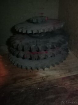 Lis na kulaté balíky - 9