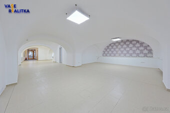 Pronájem, komerční prostory, Hranice, ul. Svatoplukova - 9