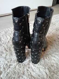 Černé polokozačky zn Guess, vel. 38 - 9