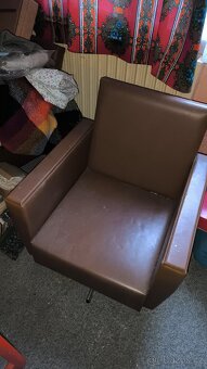 Retro sedačka + 2 křesla + stolek - 9