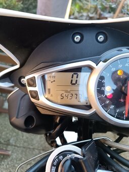 Triumph Speed Triple - 9