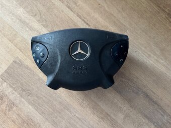 Mercedes w211 díly interiéru - 9