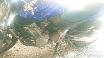 Honda Hornet 600 - 9