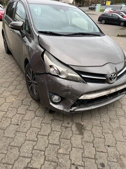 Toyota Verso - 9