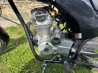 Jawa 125 travel - 9