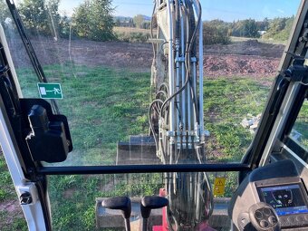Takeuchi TB230 Minibagr 3T  + 3x lžice - 9