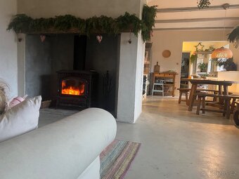 Rodinný dům k pronájmu - 9