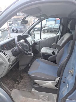 Renault Trafic Generation 2.5, Dci 150, 107 kW, 2009 - 9