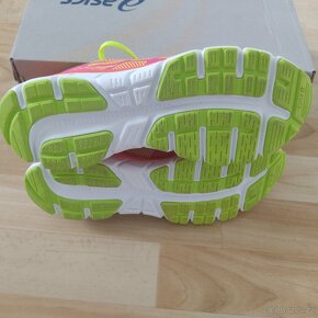NOVÉ běžecké boty Asics vel. 40 - 9