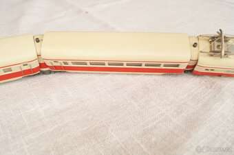 LOKOMOTIVY, Märklin ST 800, železniční vagón, červeno-krémov - 9