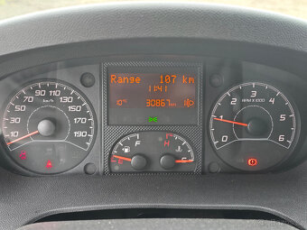Opel Movano 2023 – 6 míst, 30 000 km, CZ, 1. maj., DPH - 9