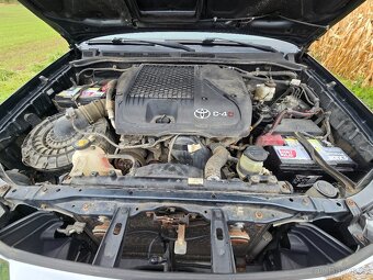Toyota Hilux 3.0 D4D 4x4 - 9
