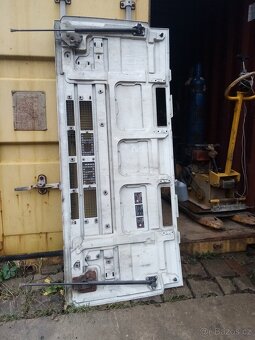 IVECO EUROCARGO 100E18 - 9