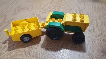 Lego Duplo auta, traktory, hasičské auto - 9
