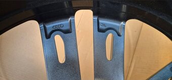 Originální ali kola Audi A6 C8 R21 - 9