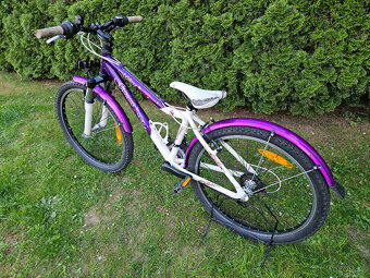 24" dívčí horské hliníkové kolo GENESIS, rám 14" - 9