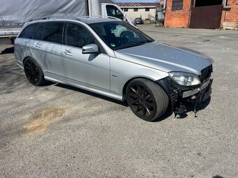Mercedes-Benz C350 CDI - 9