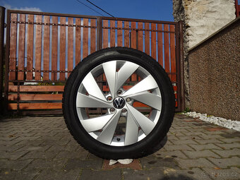ZIMNÍ ORIGINÁL ALU VW ŠKODA 17" Pirelli 205/50R17 - 9