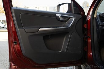 Elegantní SUV Volvo XC60 - 9