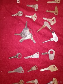 Klíčky Jawa ČZ pérák Bosch a jiné scintilla - 9