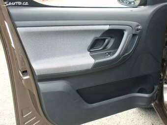 Škoda Roomster 1,4 16V serviska,model r.2013 - 9