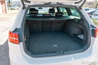 Volkswagen Passat B8 Combi 2.0 TDI 4x4 R-Line DSG - 9