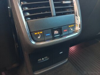 Škoda Octavia 4 2.0TDI 110kW DSG Virtual Matrix ACC DCC HUD - 9
