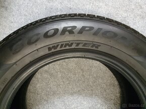 2x -- 215/65 R17 Zimní pneu Pirelli Scorpion Winter -- - 9