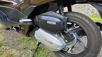 Honda PCX po prvním majiteli v perfektním stavu - 9