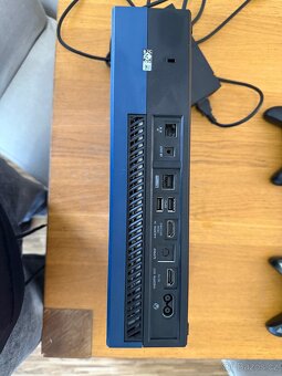 Xbox One 1TB Forza Limited Edition - 9